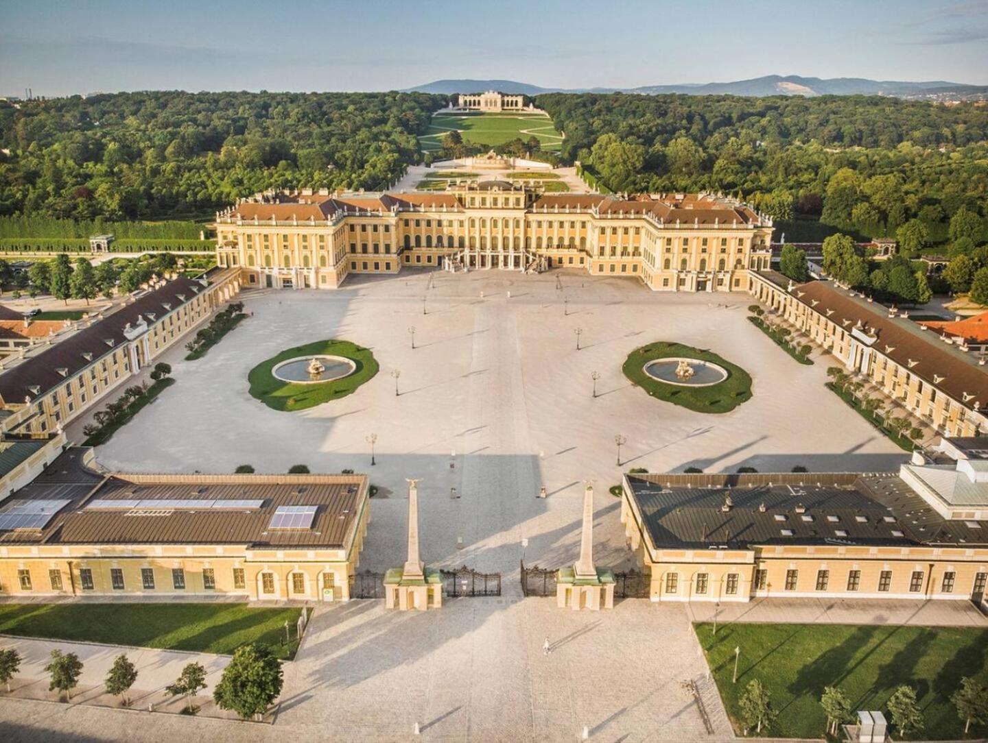 Royal Deluxe-Free Garage,Near Schoenbrunn Palace 维也纳 外观 照片